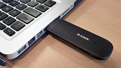 Mobile internet dongle for DJs