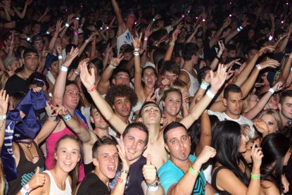 How to stop DJ stage fright