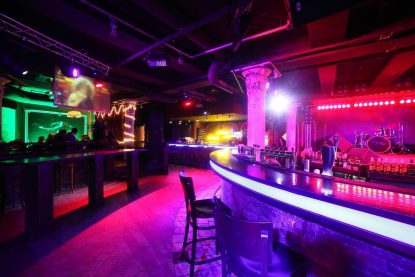 Nightclub bar can affect crowd reactions