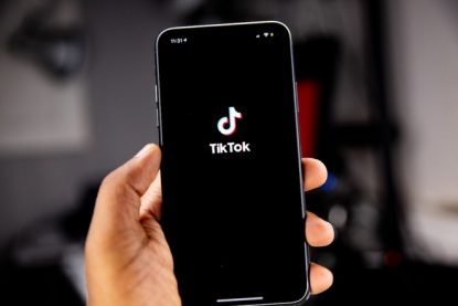 DJ livestream on TikTok with just a smartphone